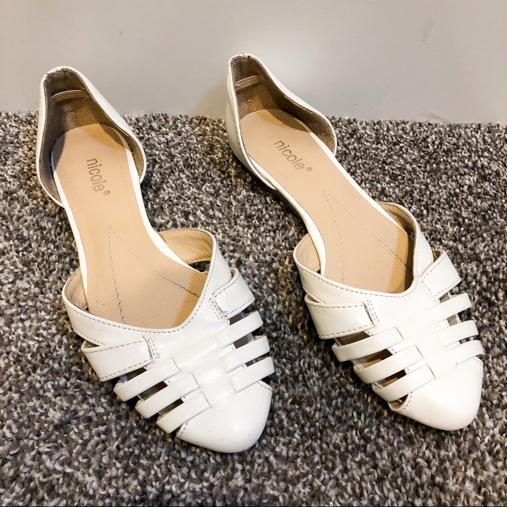 Women’s White Flats